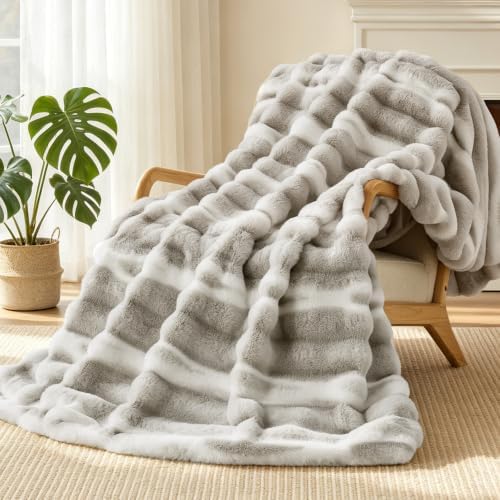 VFROO Faux Rabbit Fur Throw Blanket, Plush Fuzzy Blanket, 60" × 80"