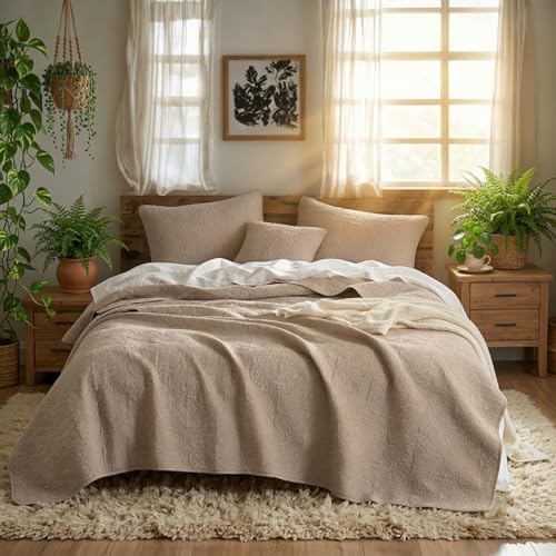 DaDa Bedding Cotton Matelasse Coverlet Set, Taupe Brown, King, 3-Piece