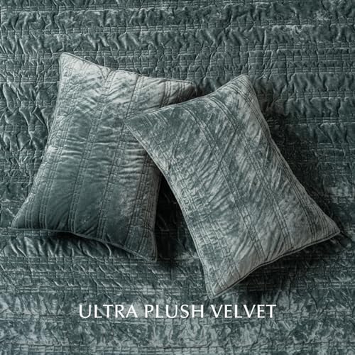 EverGrace Ruched Lightweight Velvet Quilt Set, King Size, Dark Green