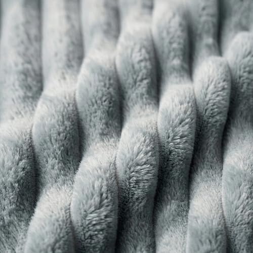 Americanflat 60x80 Faux Fur Throw Blanket - Soft and Breathable Throw