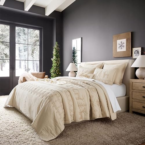 WDCOZY Christmas King Size Quilt Bedding Sets with Pillow Shams, Beige