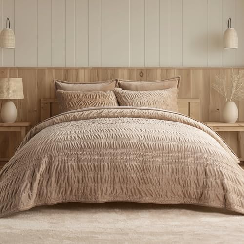 EverGrace Luxurious Soft Ruched Velvet Quilt Set King Size Khaki Tan