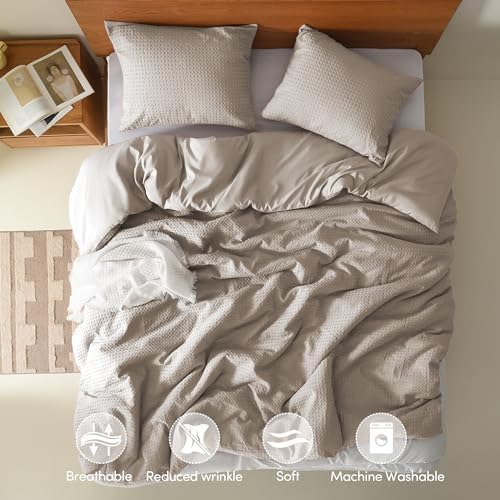 Comfort Spaces Mina Comforter Set, King/Cal King, 3 Piece, Neutral