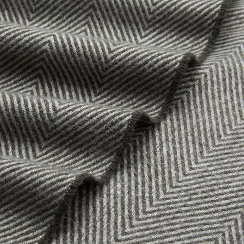Amazon Basics Cozy Room Décor Throw Blanket, Lightweight, Recycled