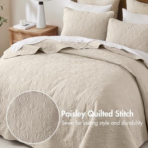 Madison Park Quebec Queen Size Quilt Bedding Set - Ivory, Damask