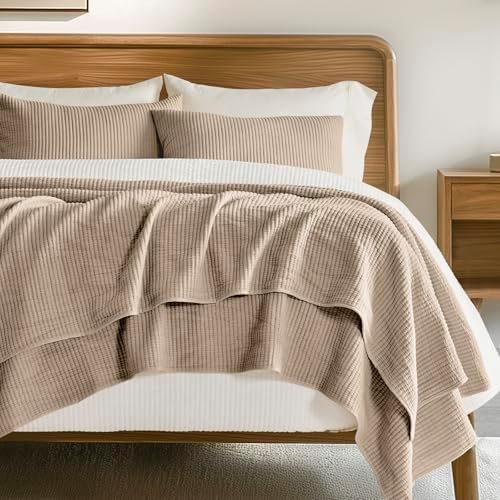 EverGrace Cotton Ribbed Matelassé Coverlet Set, Queen Size, Urban
