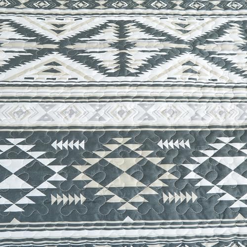 Chezmoi Collection Remy 3-Piece Southwestern Geometric Motif Quilt Set