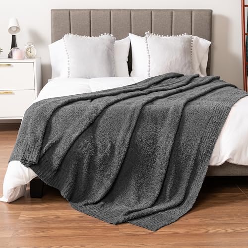 PAVILIA Super Soft Throw Blanket for Couch, Fluffy Cozy Lightweight
