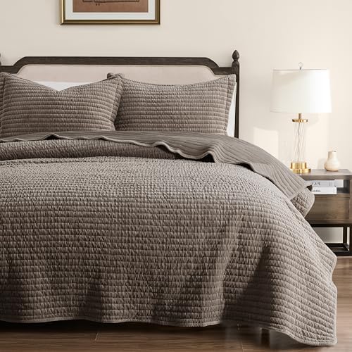 WDCOZY Velvet King Size Quilt Set - Beige Striped Soft Lightweight