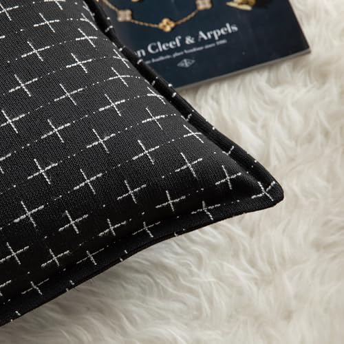 MANDIOO Pack of 2 Burlap Linen Throw Pillow Covers Woven Textured
