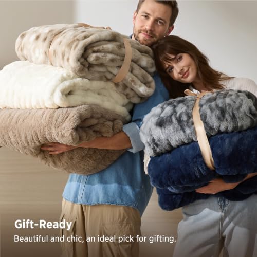 Bedsure Soft Double-Sided Faux Fur Throw XL Blanket, Cream, 50"x70"