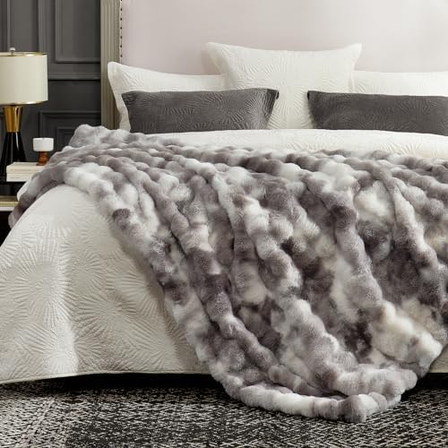 Cozy Bliss Faux Fur Throw Blanket for Couch, Fuzzy Soft Plush Thick