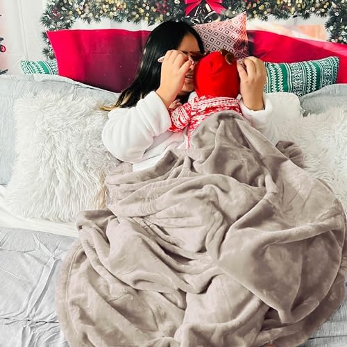 Bedsure GentleSoft Fleece Throw Blanket for Couch Oxford Tan
