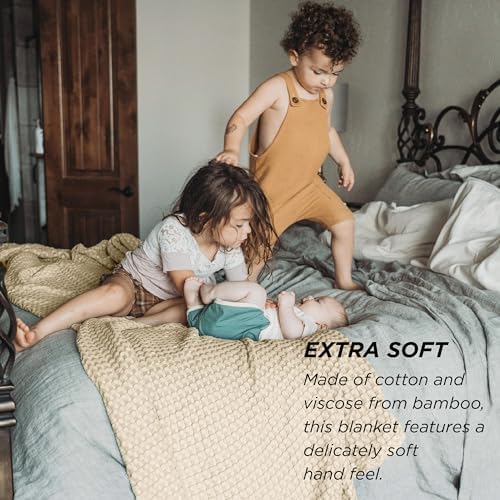 Bedsure Cooling Cotton Waffle Weave Blanket - Lightweight Breathable