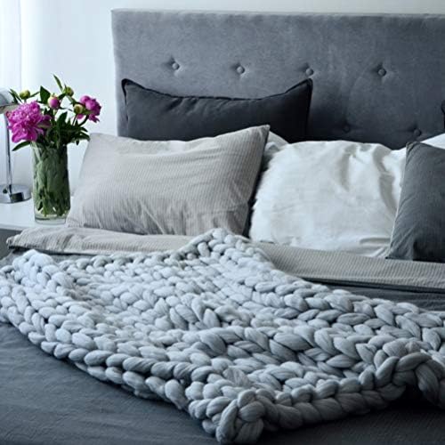 SUNGOOYUE Chunky Knit Blanket Handmade Wool Yarn Throw 50 X 50cm Soft