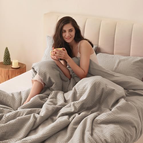 Comfort Spaces Mina Comforter Set, King/Cal King, 3 Piece, Neutral