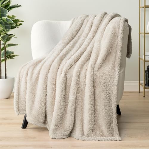 PAVILIA Sherpa Throw Blanket for Bed Couch Sofa, Cream Beige 90x108
