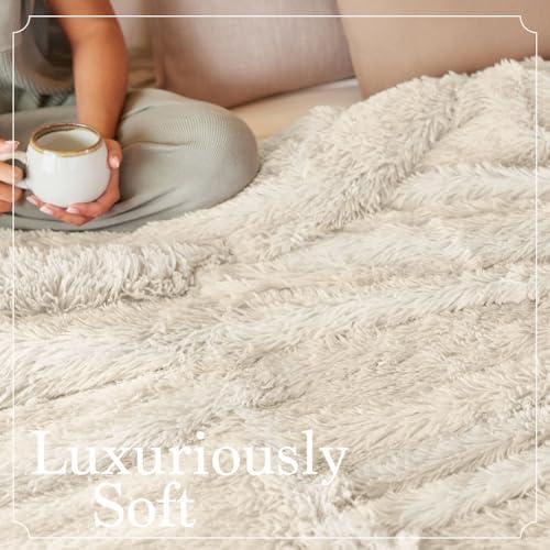 The Connecticut Home Co Throw Blanket Soft Fluffy Room Decor, Cozy