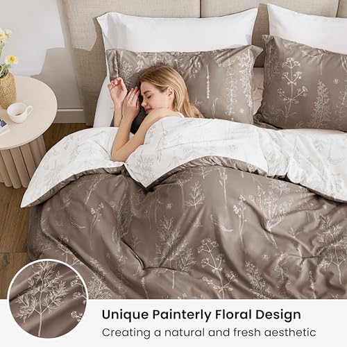 Love's cabin Floral Comforter Set Cute Bedding Queen Reversible Light