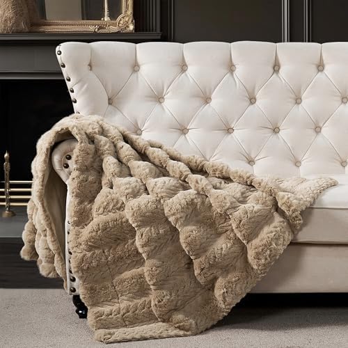 Tread Luxury Faux Fur Throw Blanket Reversible to Cozy Velvet, 680GSM