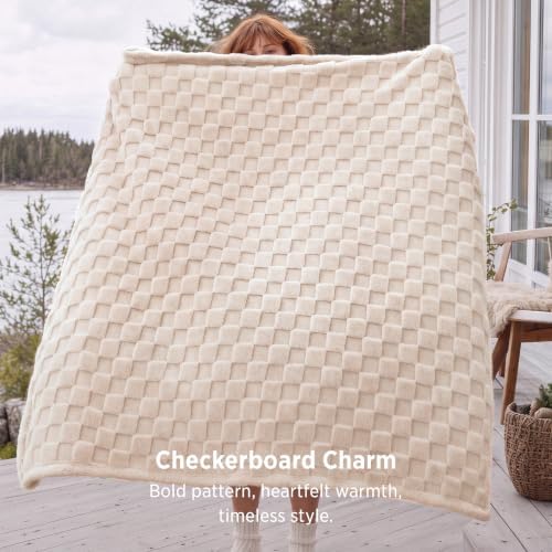 Bedsure Checkered Fleece Throw Blankets for Bed/Couch, Cream,50"×70"