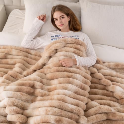 Battilo Faux Fur Throw Blanket, Warm Plush Beige Throw Blanket