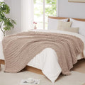 L'AGRATY Chunky Knit Throw Blanket for Couch, 50 x 70 Inches, Light