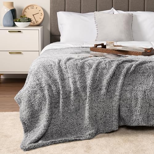 PAVILIA Sherpa Throw Blanket for Couch Sofa Bed, Heather Gray 60x80