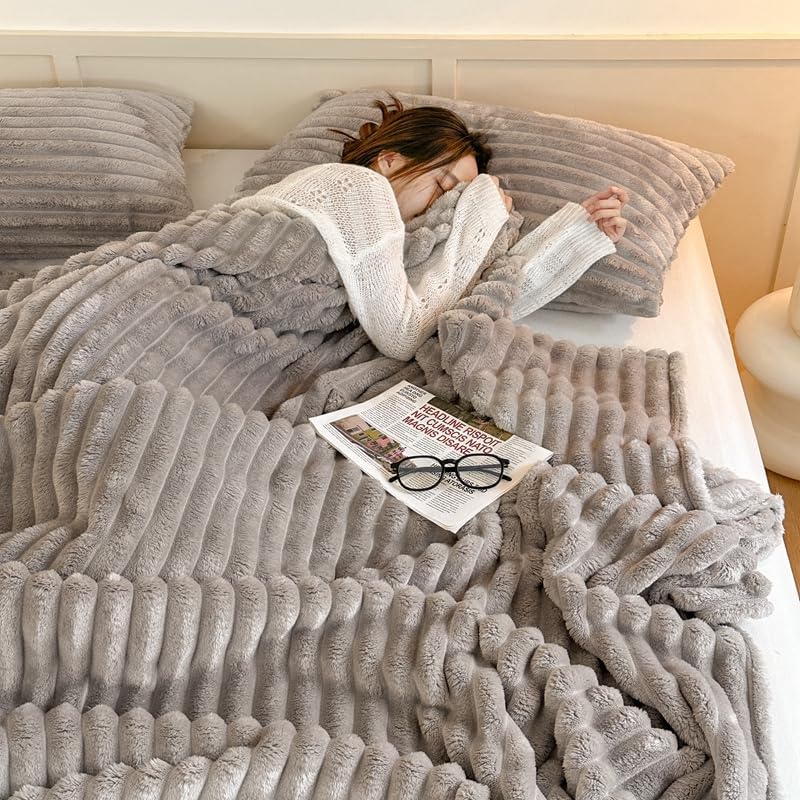 Fleece Throw Blanket, Soft Cozy Fluffy Striped Blanket for Couch Sofa