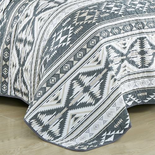 Chezmoi Collection Remy 3-Piece Southwestern Geometric Motif Quilt Set