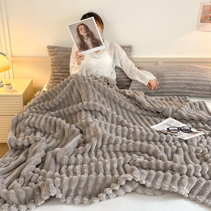 Fleece Throw Blanket, Soft Cozy Fluffy Striped Blanket for Couch Sofa