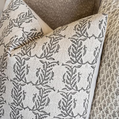 FIOUOVO Floral Throw Pillow Covers 20x20 Set of 2 Block Print Cushion