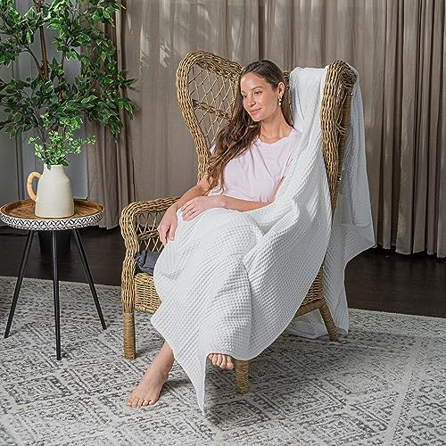Comfy Cubs Waffle Blanket King, 108" x 90" - 100% Cotton Lightweight