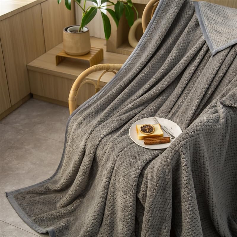 Fleece Throw Blanket for Couch, Lightweight Soft Blanket for Sofa