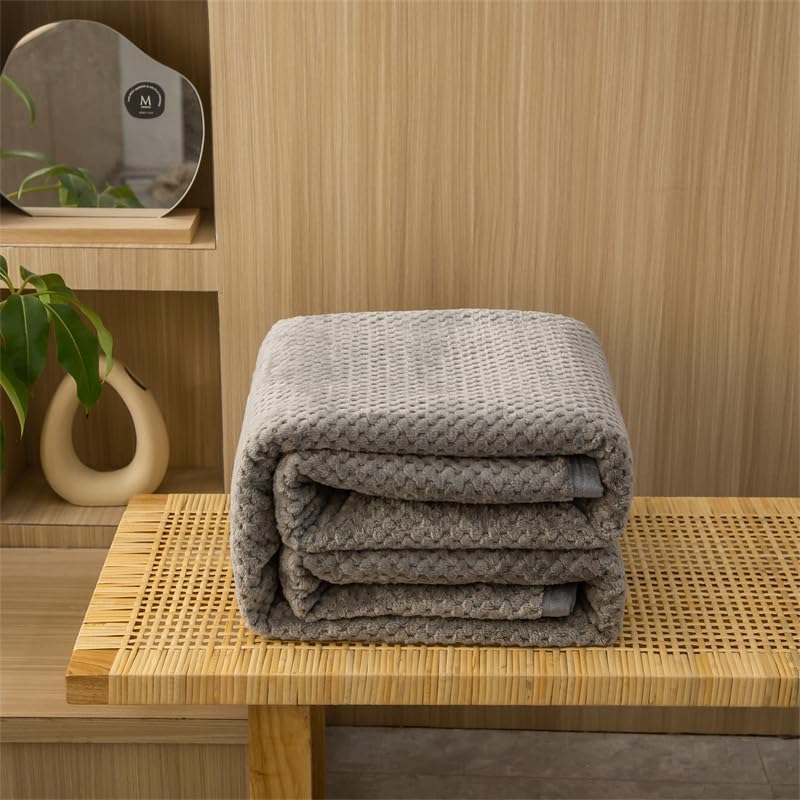 Fleece Throw Blanket for Couch, Lightweight Soft Blanket for Sofa
